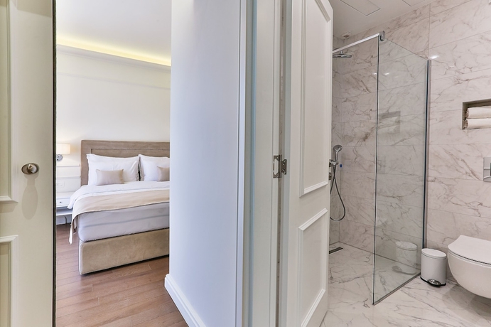 Imagen de la habitación del Hotel Crown, Budva. Foto 14