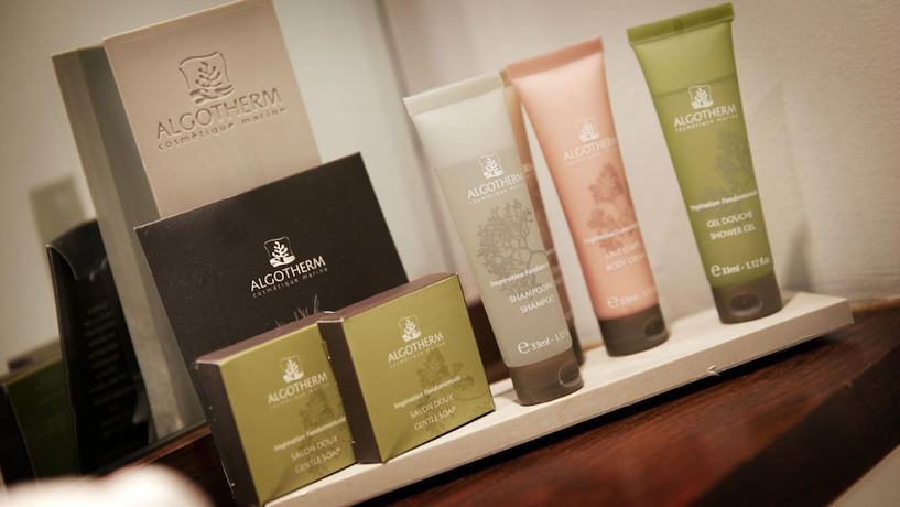 Imagen de la habitación del Hotel Crown, Chertsey. Foto 13