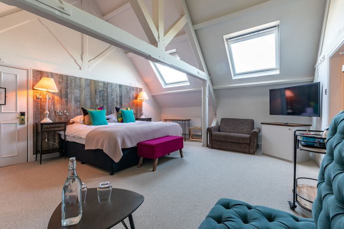 Imagen de la habitación del Hotel Crown, Chertsey. Foto 16