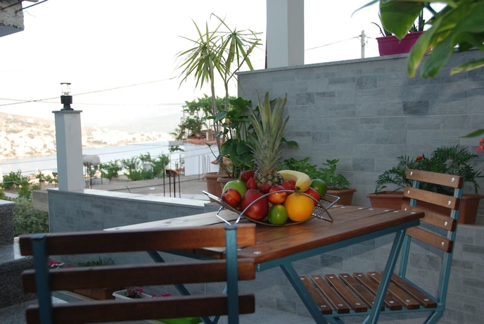 Imagen de los interiores del Hotel Crown Deluxe Apartments. Foto 9