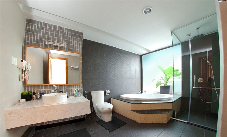 Imagen de la habitación del Hotel Crown Diamond. Foto 2