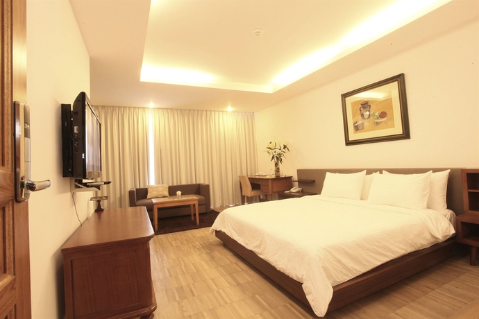 Imagen de la habitación del Hotel Crown Diamond. Foto 3