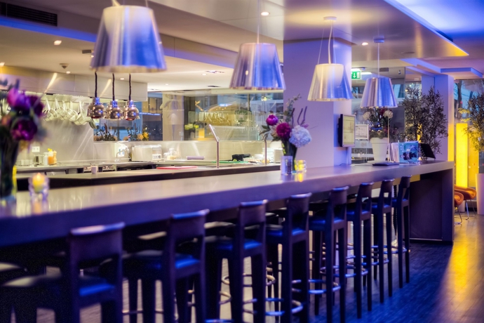 Imagen del bar/restaurante del Hotel Crown Eindhoven Centre. Foto 2