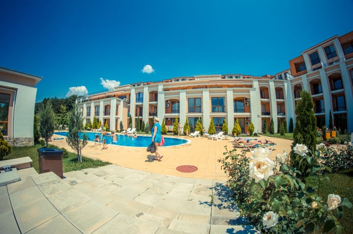 Imagen general del Hotel Crown Fort. Foto 1