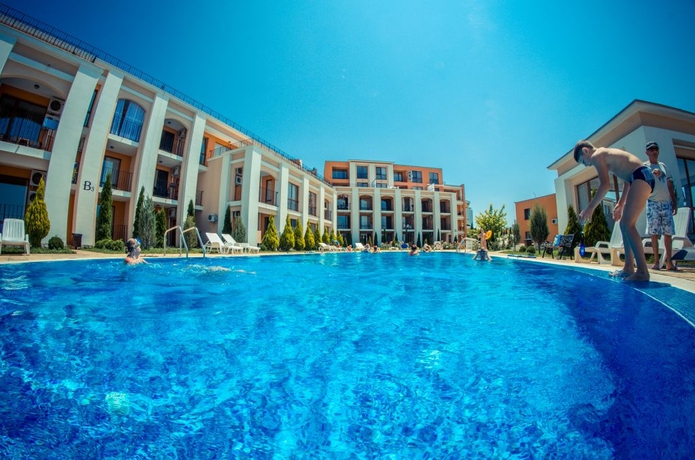 Imagen general del Hotel Crown Fort. Foto 14