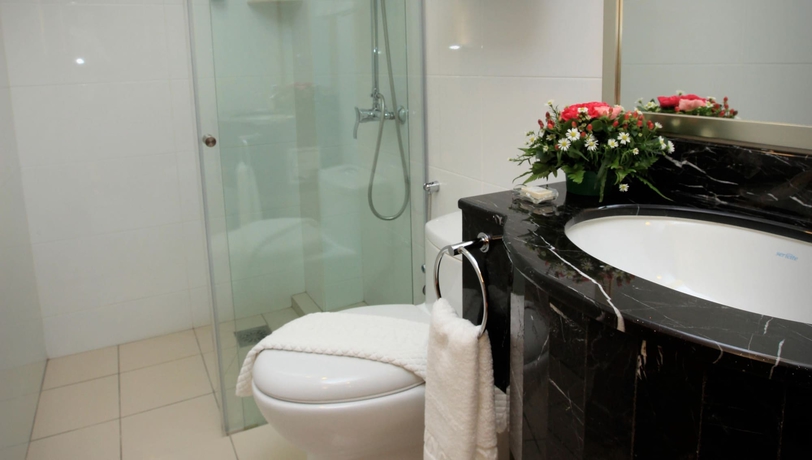 Imagen de la habitación del Hotel Crown Garden. Foto 2