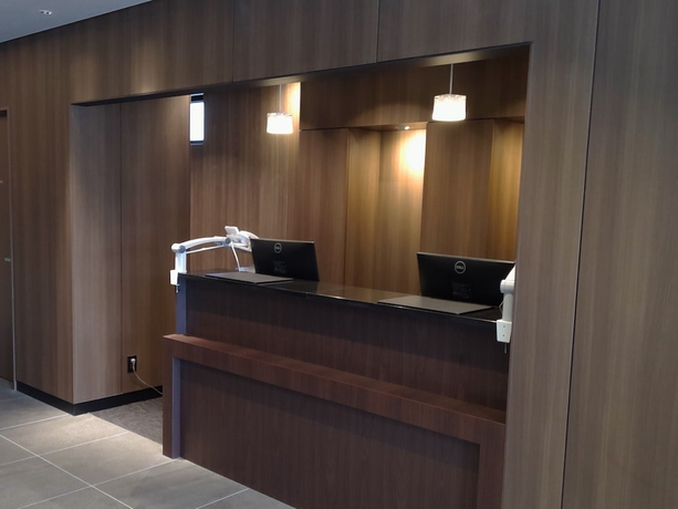 Imagen de los interiores del Hotel Crown Hills Goi. Foto 14