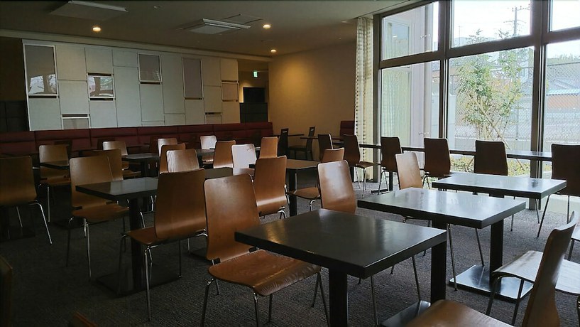 Imagen del bar/restaurante del Hotel Crown Hills Kimitsu. Foto 7