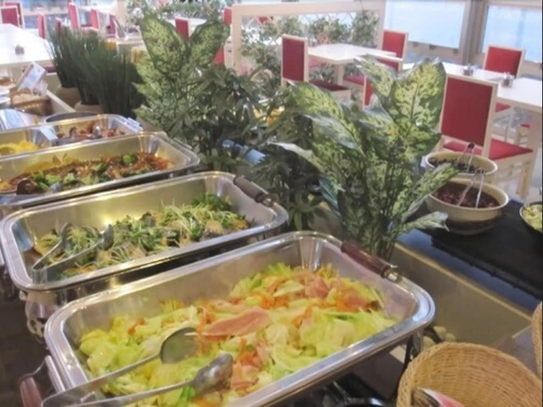 Imagen del bar/restaurante del Hotel Crown Hills Kofu. Foto 4