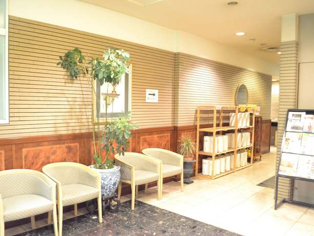 Imagen de los interiores del Hotel Crown Hills Koriyama. Foto 12