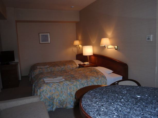 Imagen de la habitación del Hotel Crown Hills Okaya. Foto 7