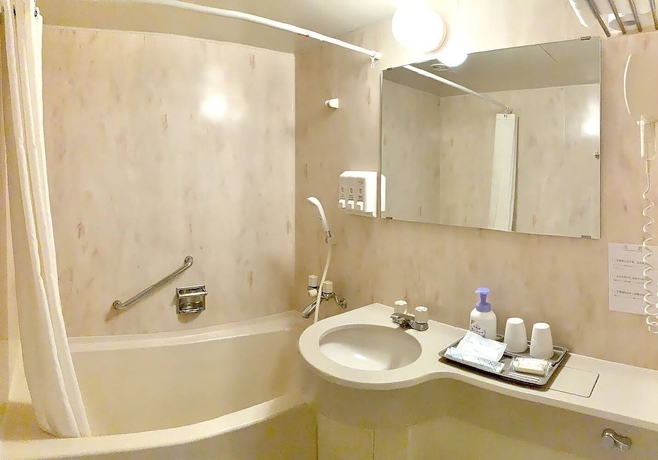 Imagen de la habitación del Hotel Crown Hills Toyohashi. Foto 7
