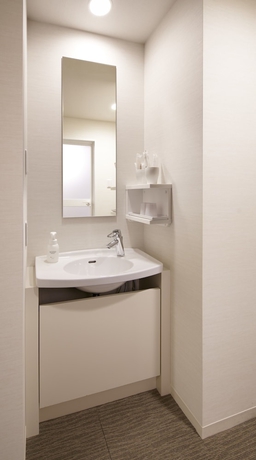 Imagen de la habitación del Hotel Crown Hills Ueno Premier. Foto 13