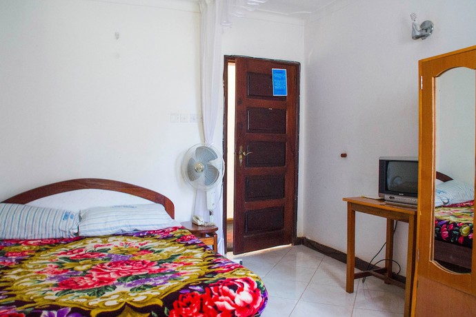 Imagen de la habitación del Hotel Crown Hoima. Foto 4