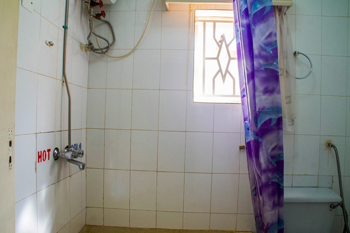 Imagen de la habitación del Hotel Crown Hoima. Foto 6