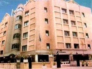 Imagen general del Hotel Crown Hotel, Ahmedabad. Foto 1