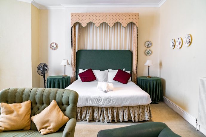 Imagen de la habitación del Hotel Crown Hotel - Stone, Near Stoke-On-Trent by OYO. Foto 12