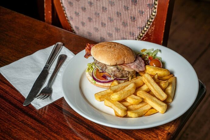 Imagen general del Hotel Crown Inn, Sarre. Foto 5