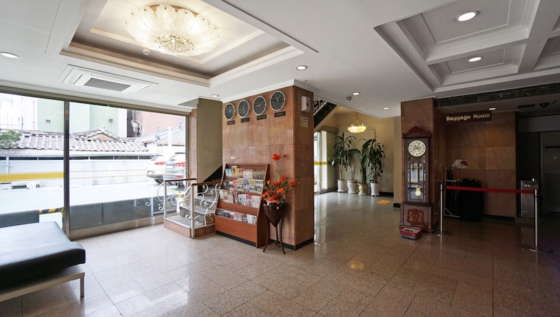 Imagen de los interiores del Hotel Crown Insadong. Foto 16