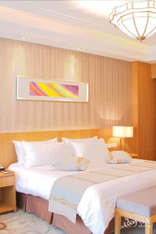 Imagen de la habitación del Hotel Crown International Exhibition Kunshan. Foto 10
