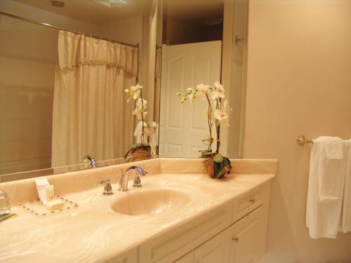 Imagen de la habitación del Hotel Crown Isle Resort and Golf Community. Foto 13