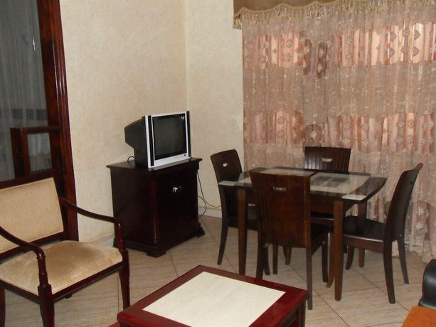 Imagen de la habitación del Hotel Crown Jakiba. Foto 4