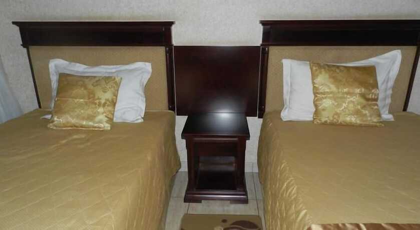 Imagen de la habitación del Hotel Crown Jakiba. Foto 5