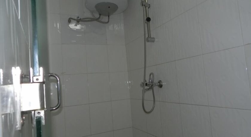 Imagen de la habitación del Hotel Crown Jakiba. Foto 13