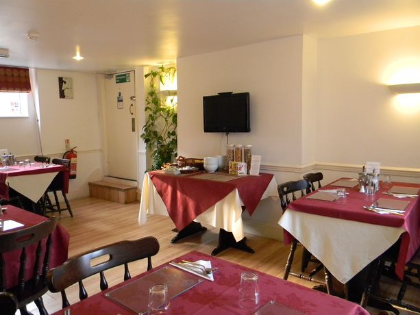 Imagen de los interiores del Hotel Crown Lodge Guest House. Foto 16
