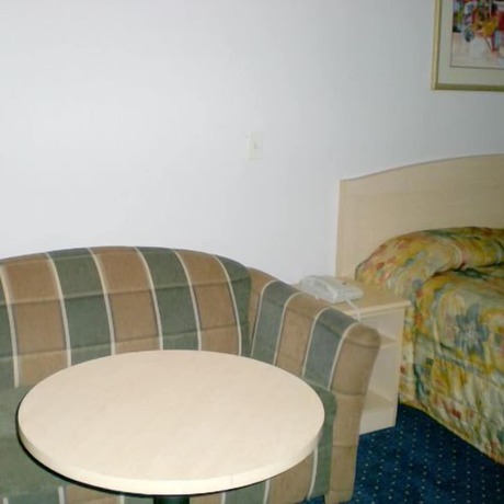 Imagen de la habitación del Hotel Crown Lodge Motel Oakland. Foto 12