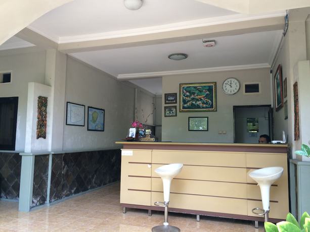 Imagen de los interiores del Hotel Crown, Mataram. Foto 16