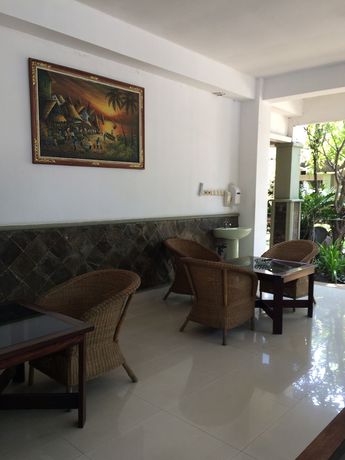 Imagen de los interiores del Hotel Crown, Mataram. Foto 18