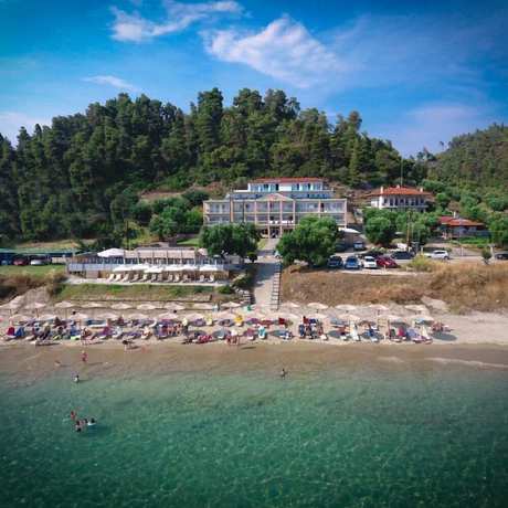 Imagen general del Hotel Crown, Nea Skioni. Foto 1