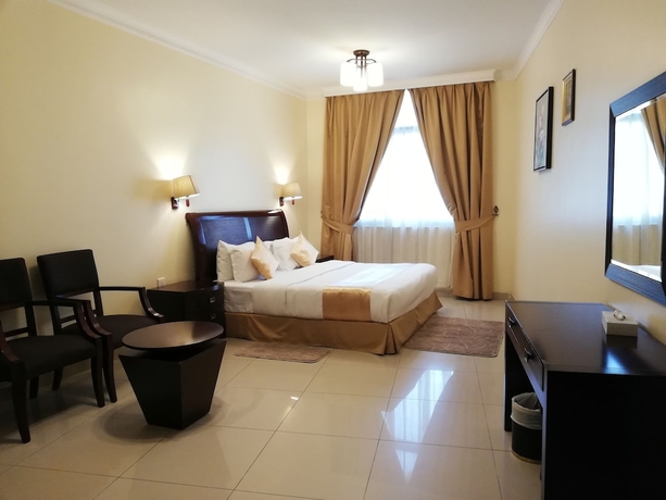 Imagen de la habitación del Hotel Crown Palace Ajman. Foto 3