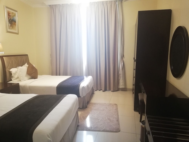 Imagen de la habitación del Hotel Crown Palace Ajman. Foto 6