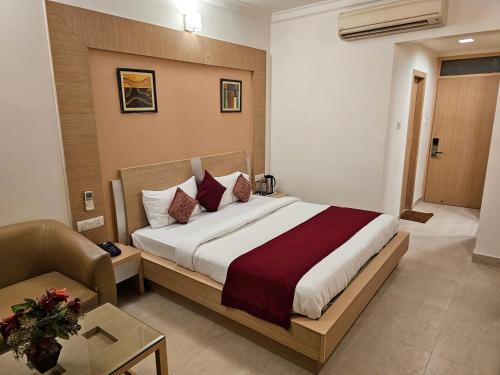 Imagen general del Hotel Crown Palace, Prayagraj. Foto 7