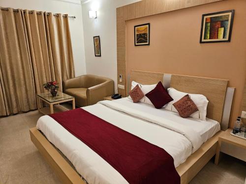Imagen general del Hotel Crown Palace, Prayagraj. Foto 9