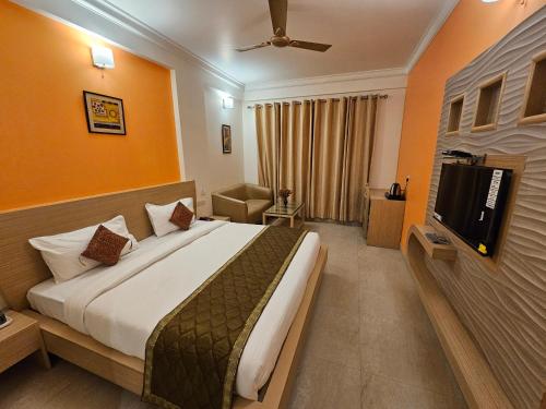 Imagen general del Hotel Crown Palace, Prayagraj. Foto 12