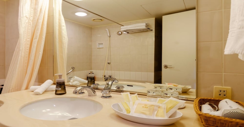 Imagen de la habitación del Hotel Crown Palais Kobe. Foto 9