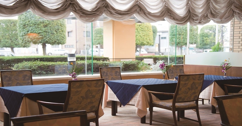 Imagen del bar/restaurante del Hotel Crown Palais Kofu. Foto 4