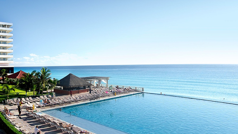 Imagen general del Hotel Crown Paradise Club Cancun All Inclusive. Foto 13