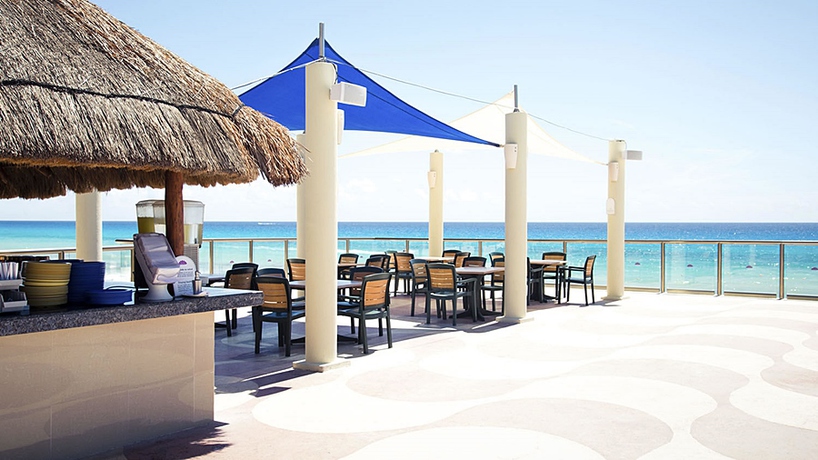 Imagen general del Hotel Crown Paradise Club Cancun All Inclusive. Foto 18