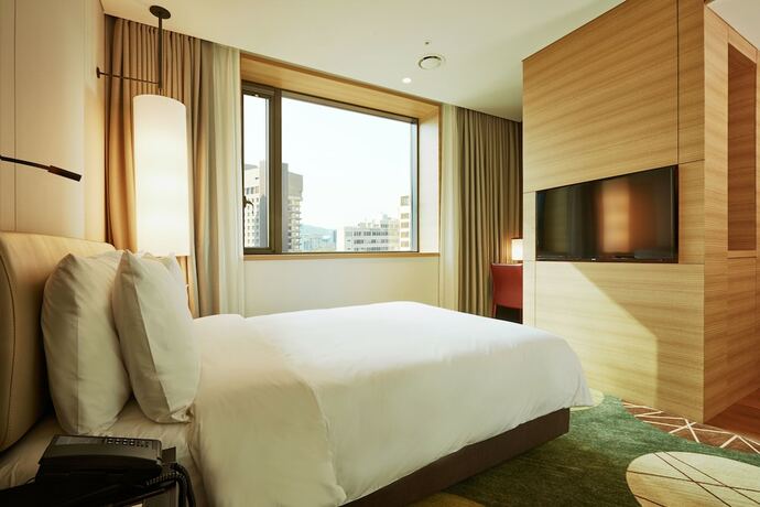 Imagen de la habitación del Hotel Crown Park. Foto 16