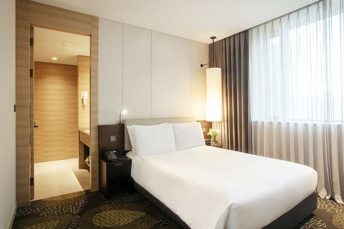 Imagen de la habitación del Hotel Crown Park. Foto 21