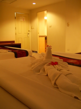 Imagen de la habitación del Hotel Crown Pattaya Beach. Foto 5