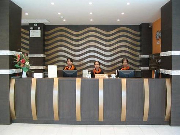 Imagen de los interiores del Hotel Crown Pattaya Beach. Foto 10