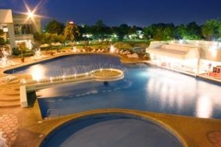 Imagen de la piscina del Hotel Crown Plaza Maruma Maracaibo. Foto 10