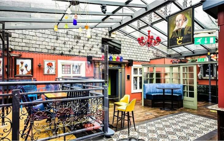 Imagen general del Hotel Crown Quarter. Foto 1