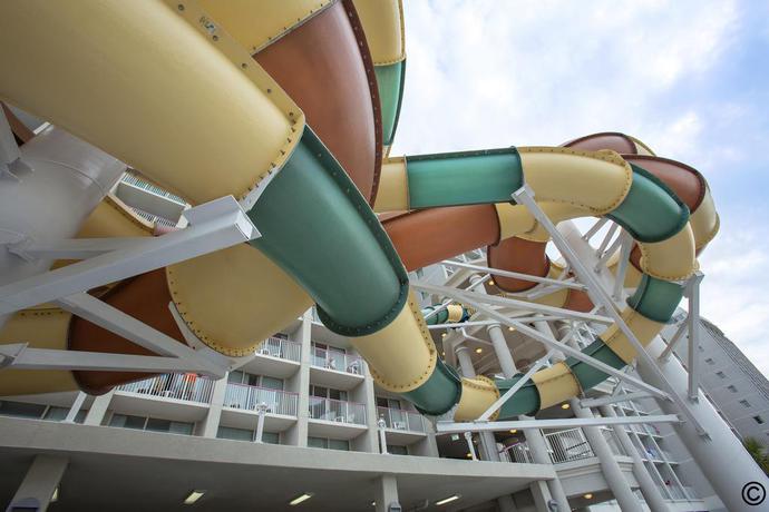 Imagen general del Hotel Crown Reef Beach Resort and Waterpark. Foto 2