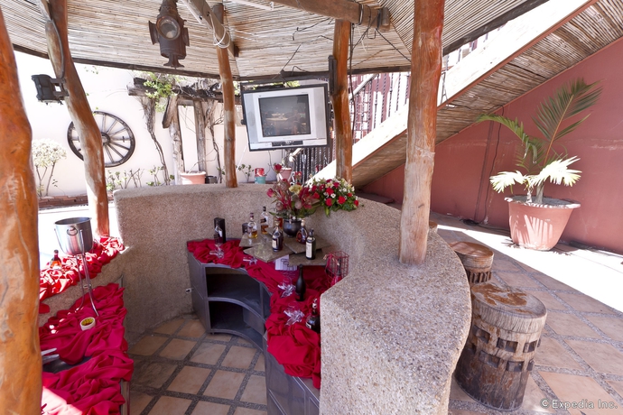 Imagen del bar/restaurante del Hotel Crown Regency Suites and Residences - Mactan. Foto 6